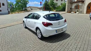 Opel Astra 1.6 CDTi 135cv