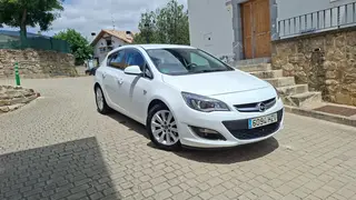 Opel Astra 1.6 CDTi 135cv