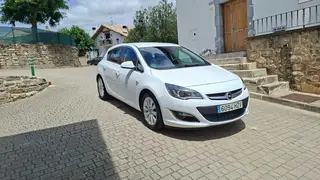 Opel Astra 1.6 CDTi 135cv