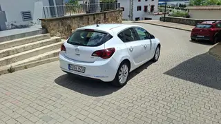 Opel Astra 1.6 CDTi 135cv