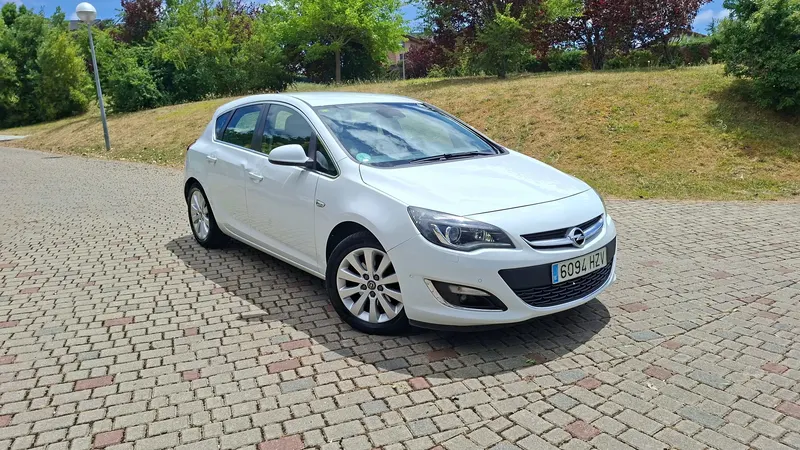Opel Astra 1.6 CDTi 135cv