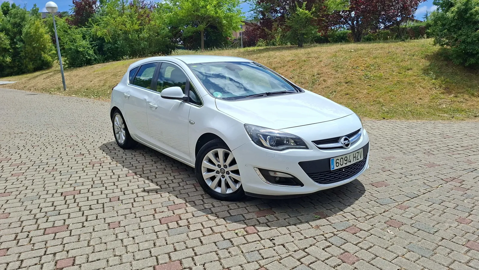 Opel Astra 1.6 CDTi 135cv