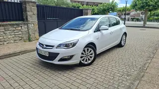 Opel Astra 1.6 CDTi 135cv