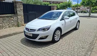 Opel Astra 1.6 CDTi 135cv